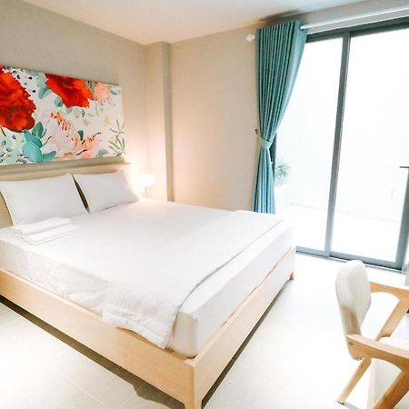 Tripporo Homestay Хошимин Экстерьер фото
